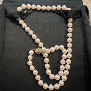 Classic Cream Pearl Necklace
